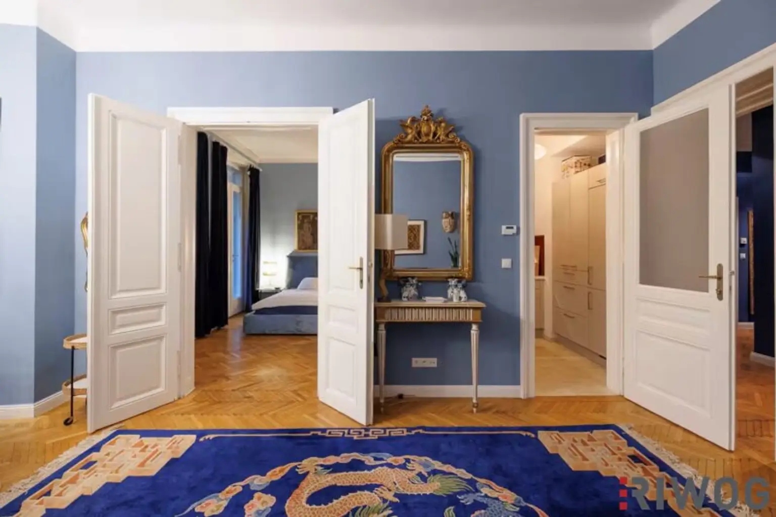 Wohnung mit touristischer Widmung nahe Schloss Schönbrunn | Prunkvolles 4-Zimmer Altbauapartment mit Loggia I 360° Rundgang