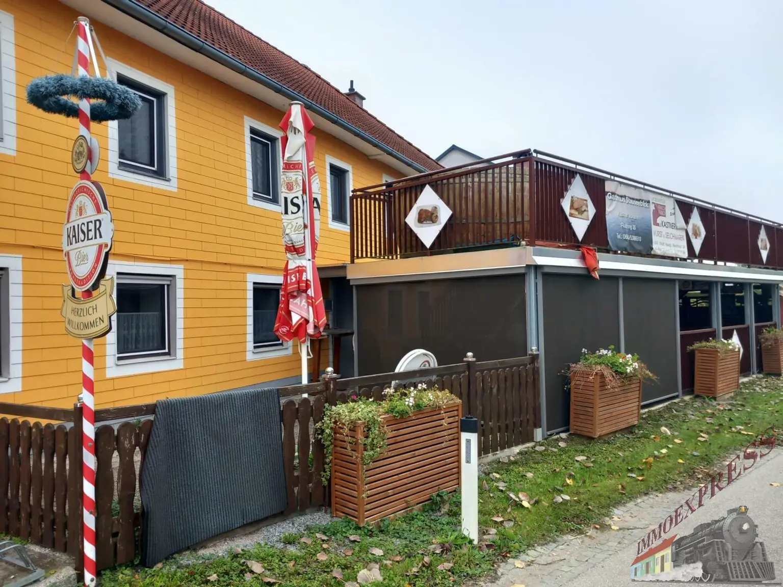 Landgasthaus mit Zimmervermietung, großem Gastgarten und See-Terrasse in Ernsthofen zu verkaufen !