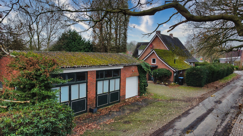 Für Handwerker & Hobbyschrauber! EFH mit angrenzender Halle!