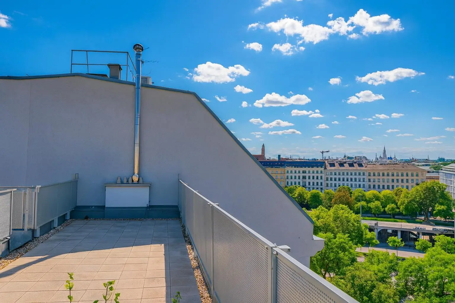 Terrasse und Weitblick
