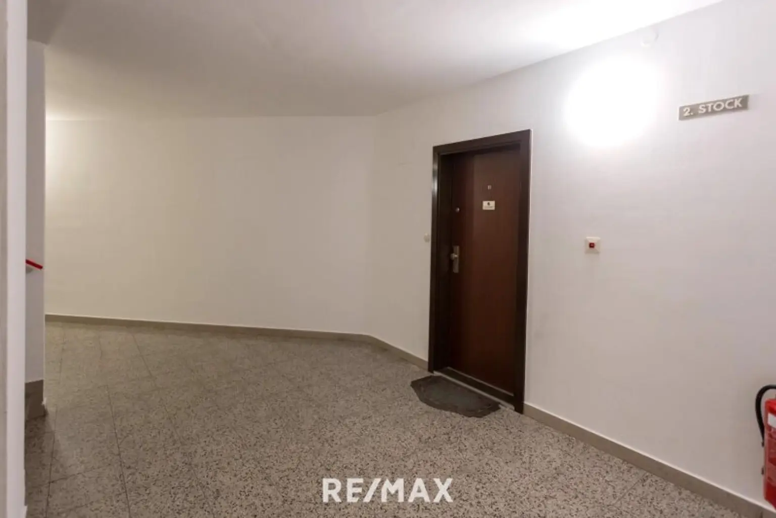 Neu sanierte 4-Zimmer-Eckwohnung im 2. Liftstock