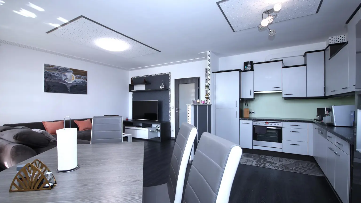 Wohn- und Essbereich