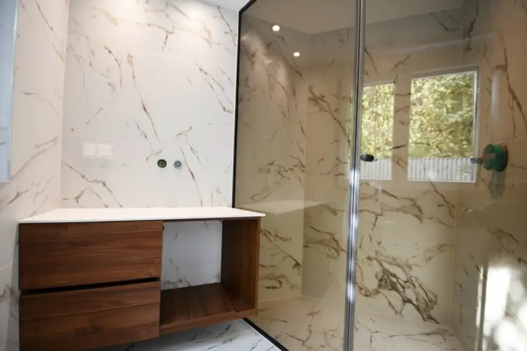 THE UNIQUE HILL SIDE RESIDENCES