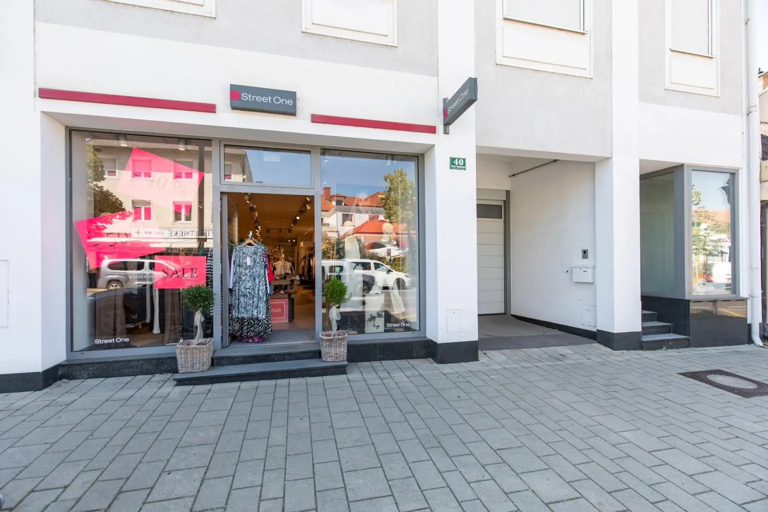 Geschäfts- und Wohnhaus im Zentrum