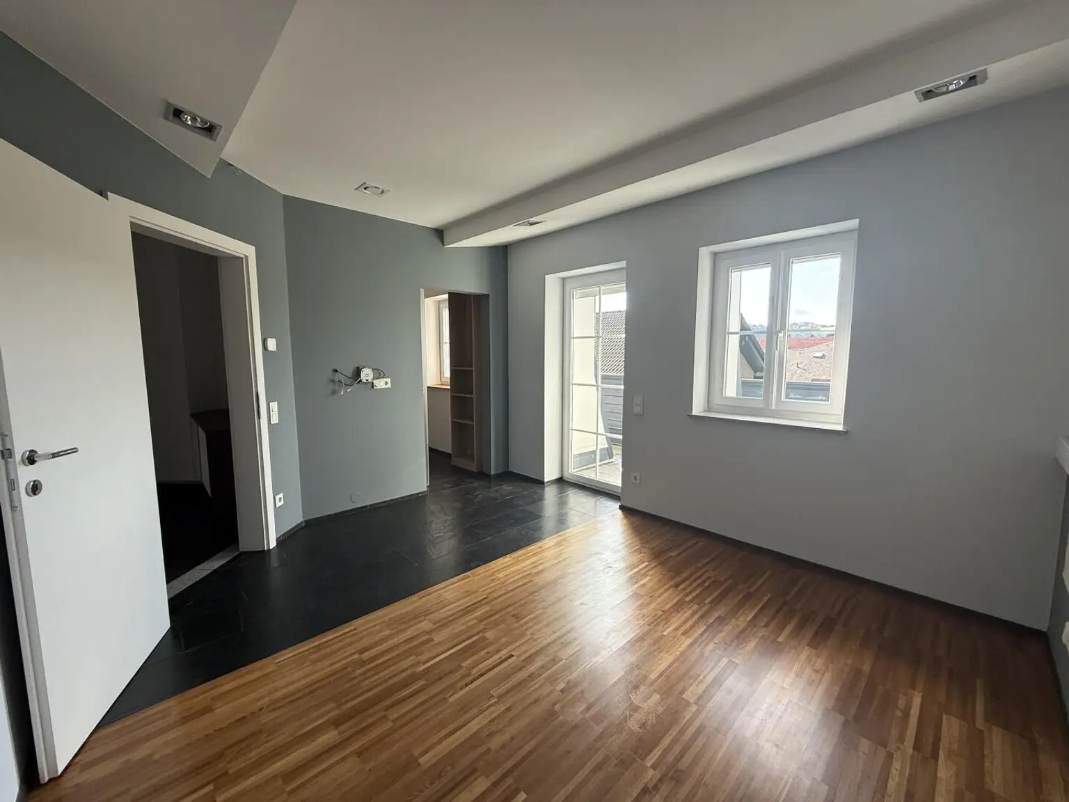 Provisionsfrei!! Großzügige Eigentumswohnung mit Garten, Terrasse & 2 Garagen in Gratwein-Straßengel