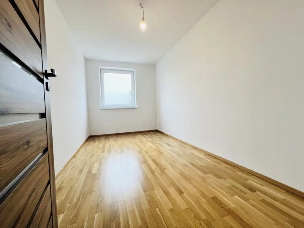Wunderschöne 3 Zimmer Wohnung mit Balkon - Baujahr 2021 TOP 26 in den Innenhof gerichtet - PREIS Inkl. Heizung