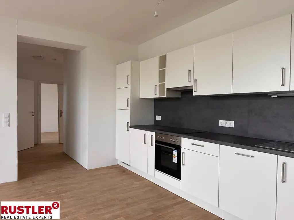 TRIVARA - Wohnen, wie man leben will - 3 Zimmer Wohnung mit Balkon und Loggia C-39