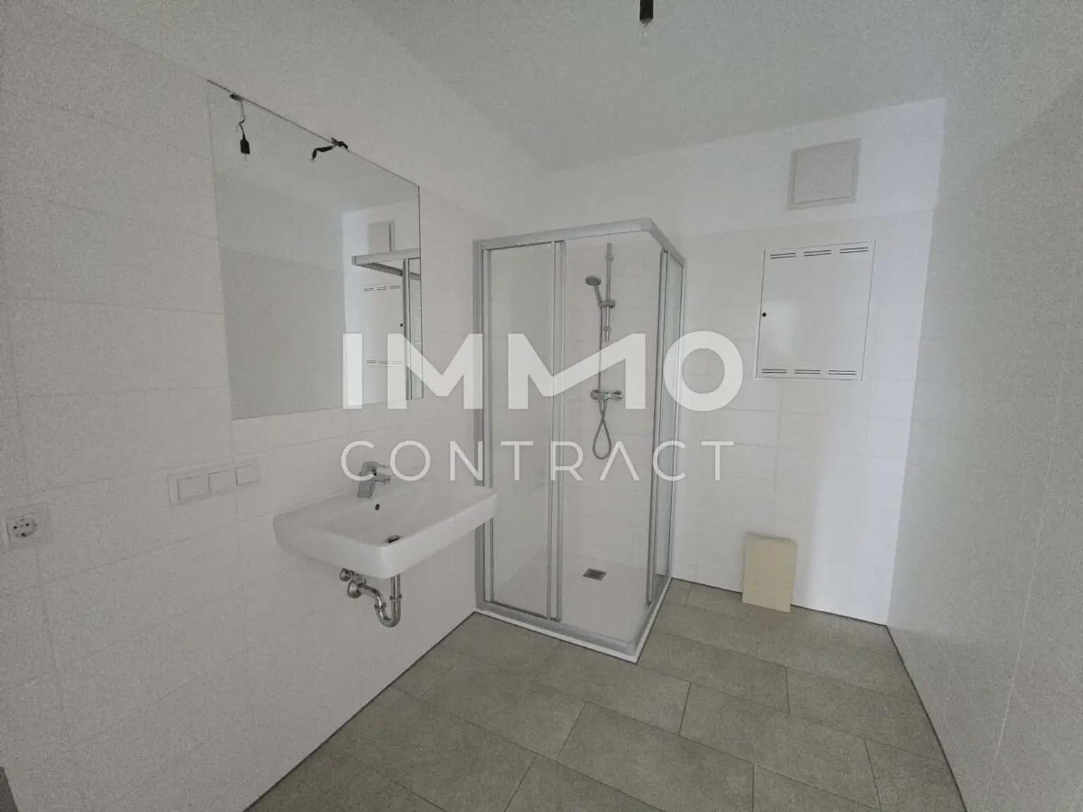 Neuwertige, geförderte 3 Zimmer Wohnung mit Balkon - Gradnerstraße186 D- Top 9D