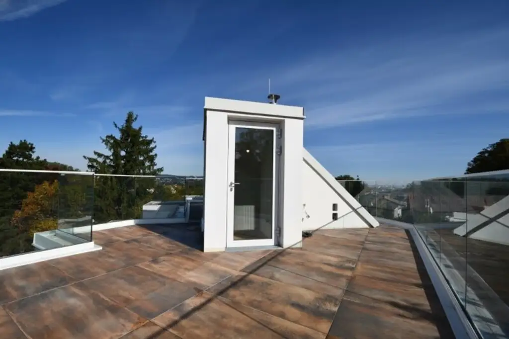 THE UNIQUE HILL SIDE RESIDENCES