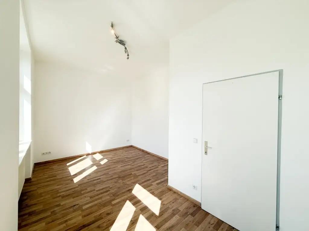 3-Zimmerwohnung mit NEUER EINBAUKÜCHE in 1120 Wien mit Lift zu vermieten - NEUE Wohnküche