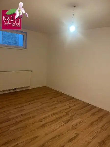 Teilmöbliertes Traumhaus in einer Kleingartensiedlung mit Pool, Garten und einem Wohnkeller