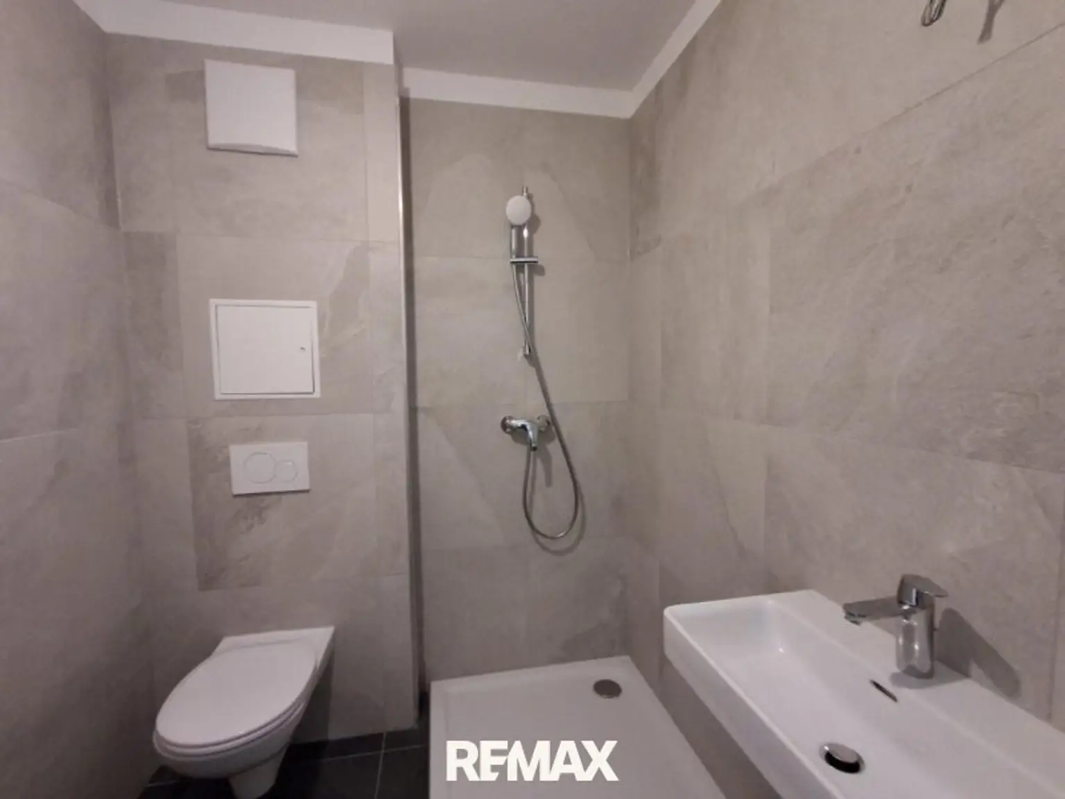 3 Badezimmer 1220
