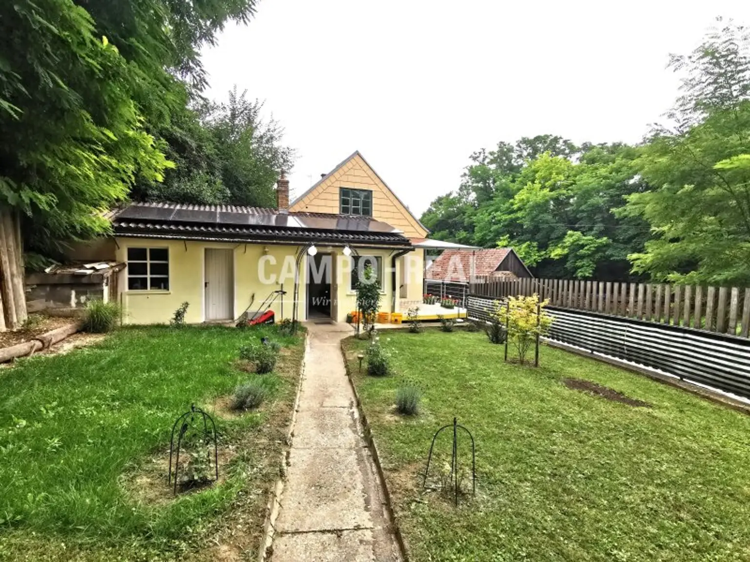 CAMPO-LANDHAUS: Kellerstöckl zum Wohnen mit 2 Kellerröhren