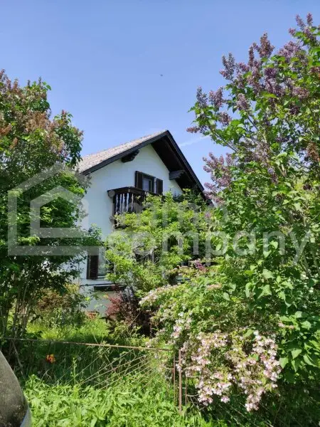 Am beliebten Rosenberg!  Altes Bauernhaus in unverbaubarer, ruhiger, sonniger Lage mit  großem Baulandgrundstück