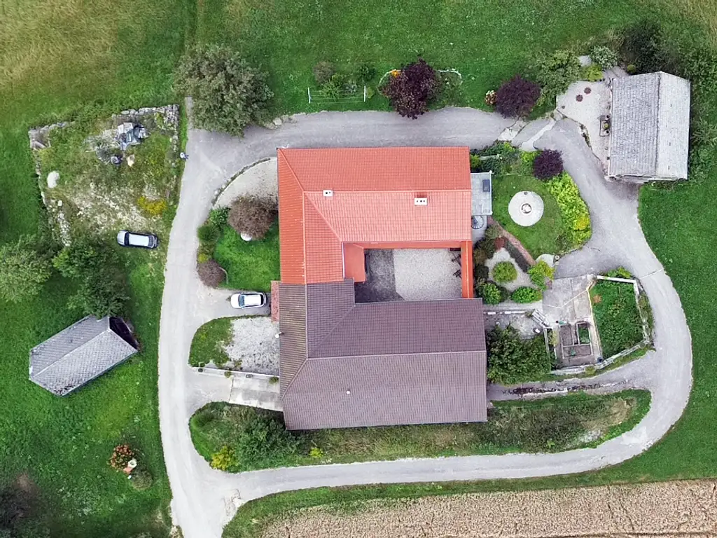 Traumhaftes Bauernhaus in Alleinlage mit Blick auf den Sonntagberg – 13 Hektar Natur pur im Ybbstal