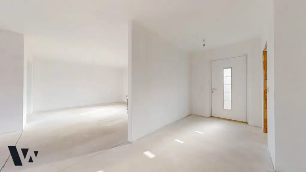 BELAGSFERTIGES DESIGNERHAUS MIT GARTEN & POOL IN STRASSHOF