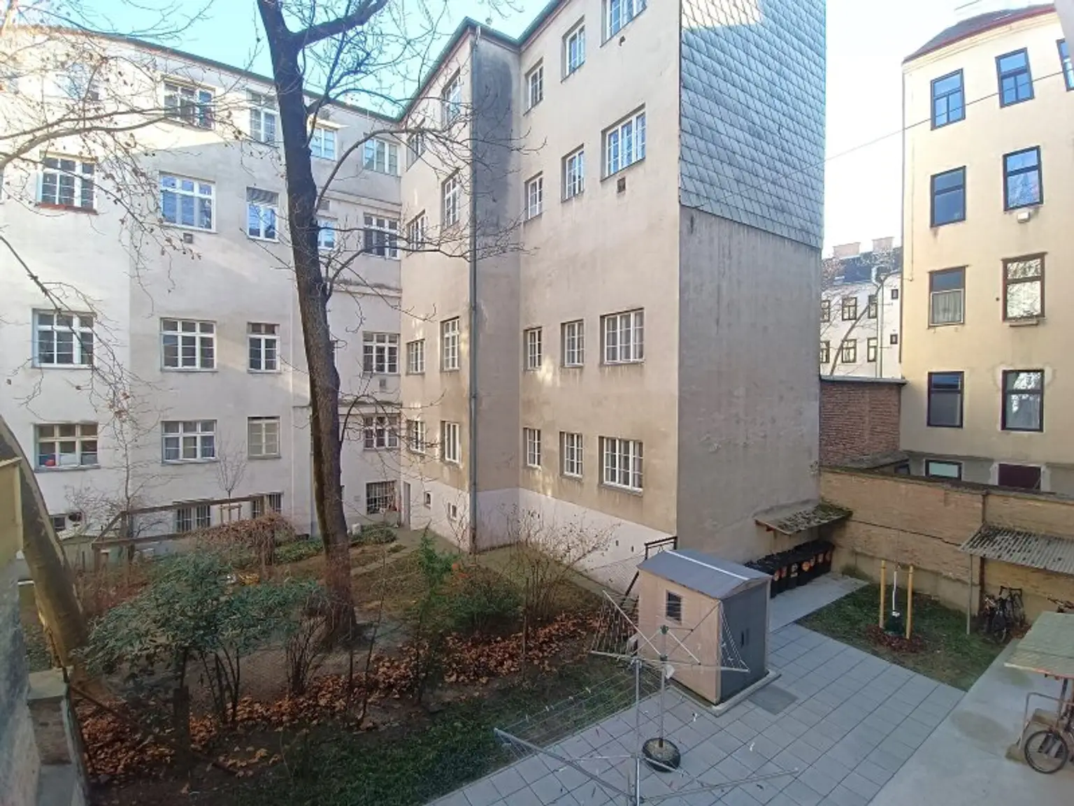 1-Zimmer Wohnung zum Schnäppchenpreis! Zentrale Lage im 16. Bezirk und gute Anbindung - Nähe U3 Station Ottakring!