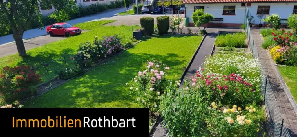 Eckreihenhaus mit Grund und kleinem Vorgarten in ruhiger Wohngegend!