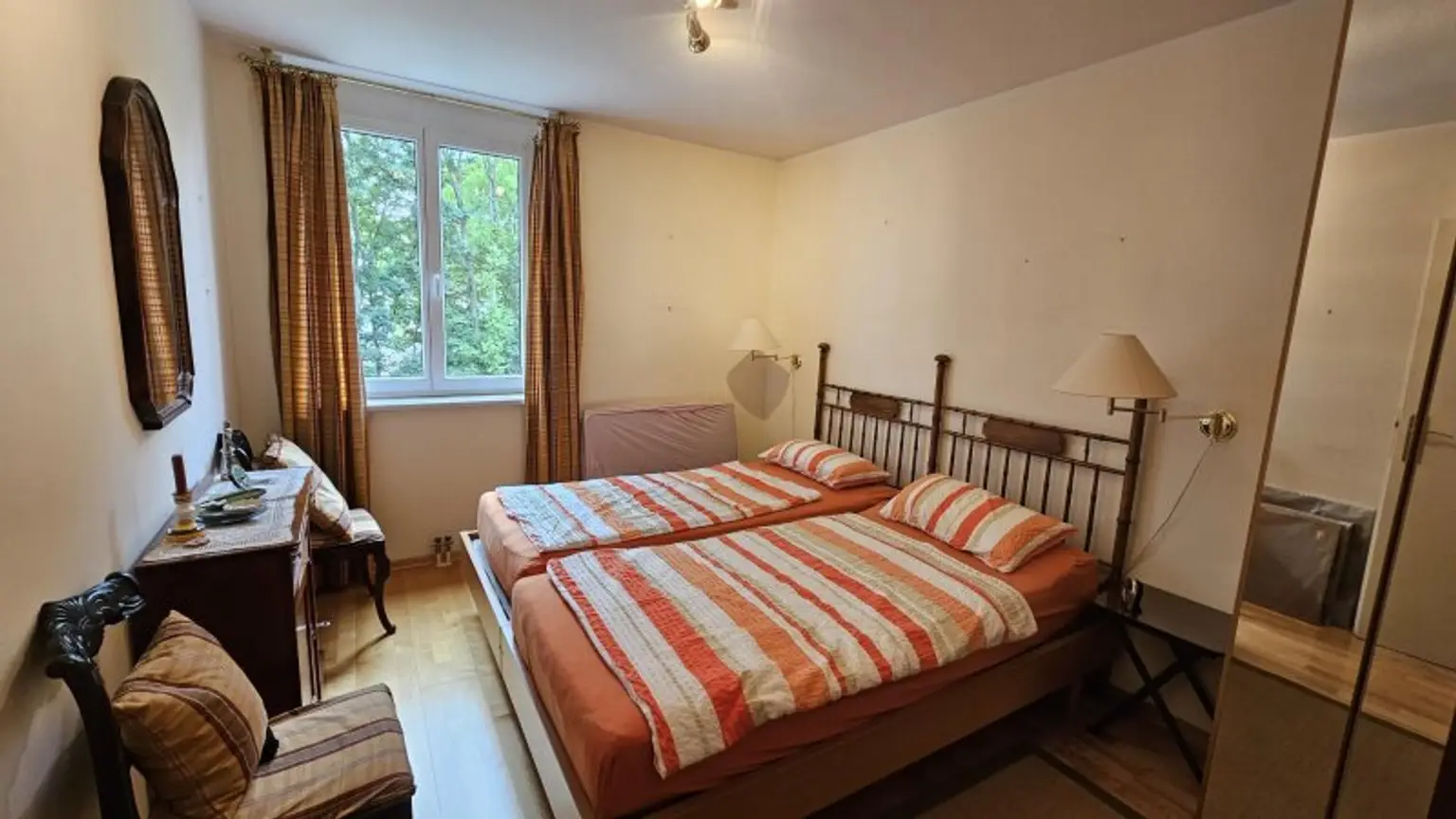 Bestaufgeteilte 99m2 Familienwohnung mit Wintergarten & Balkon ins Grüne! Toplage in Döbling!
