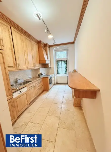 Einzigartige Gelegenheit: Traumhaftes Mehrfamilienhaus in eleganter Lage von Gersthof