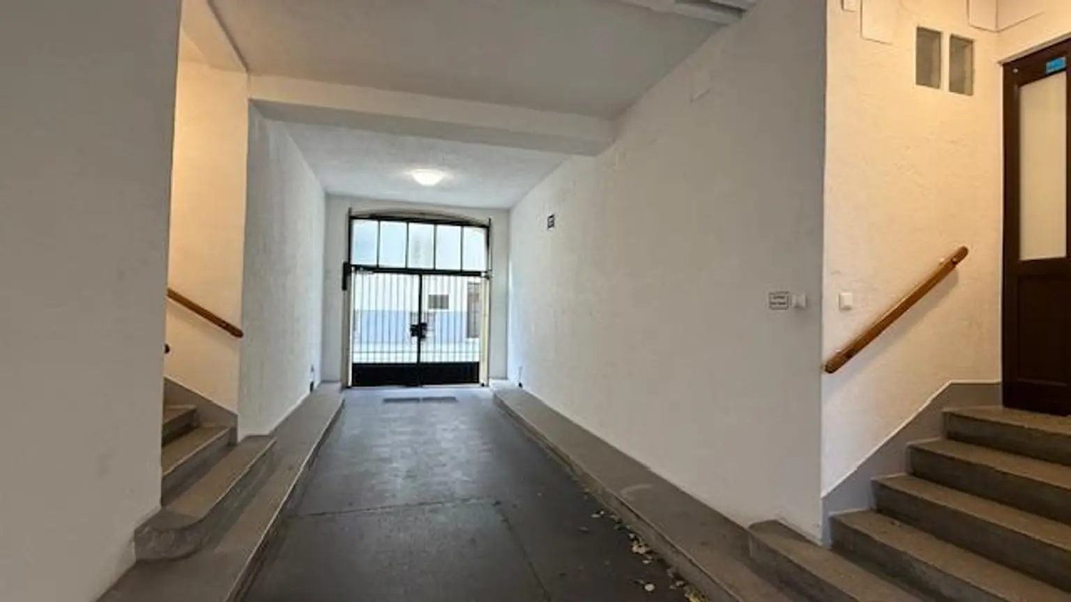 Top Lage an Grenze zum 1. Bezirk. 2 -Zimmer Neubauwohnung mit Stellplatz im Innenhof!