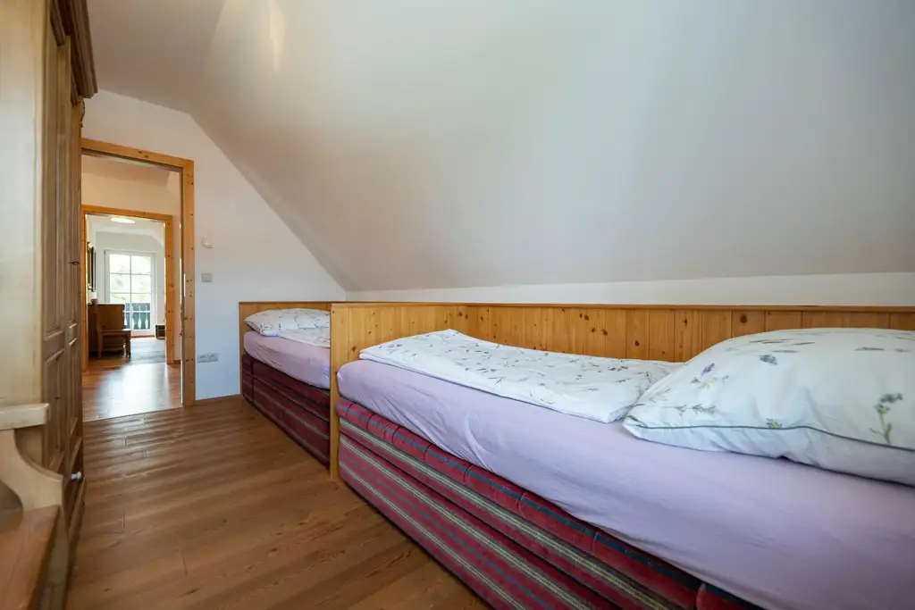 Einfamilienhaus mit Wintergarten, Sauna, Weinkeller & Weitblick in Ratsch an der Weinstraße