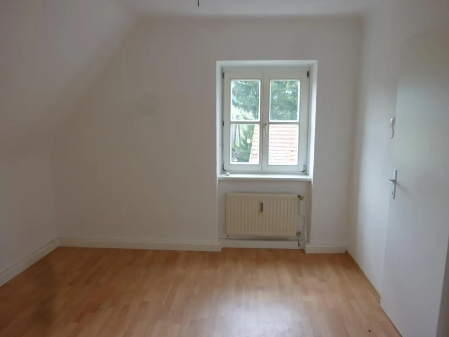 Sonnige Singlewohnung im 2. Stock!