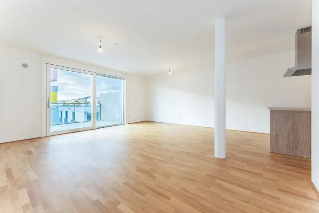 Ab Oktober! Nahe U3! Terrasse mit Weitblick! Prima 3-Zimmer-Wohnung zu vermieten!
