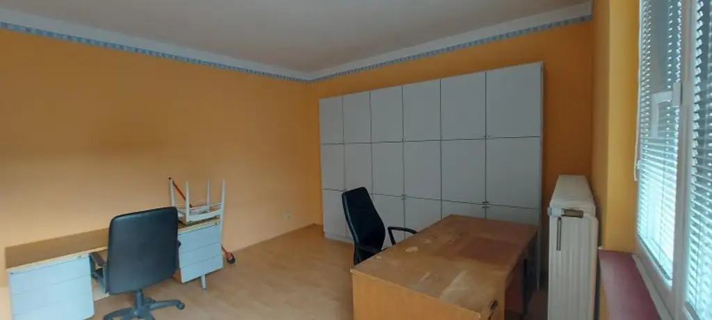 Flexible Gewerbeeinheit in zentraler Lage