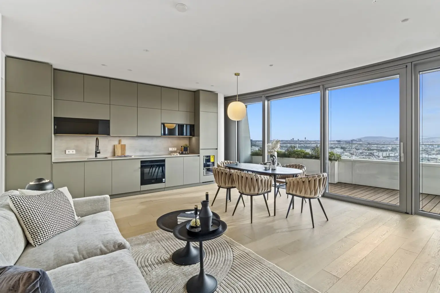 E | ++ SKYLINE DREAM on the 26th Floor ++ LUXURY with PANORAMIC VIEW | Prima Service Immobilien