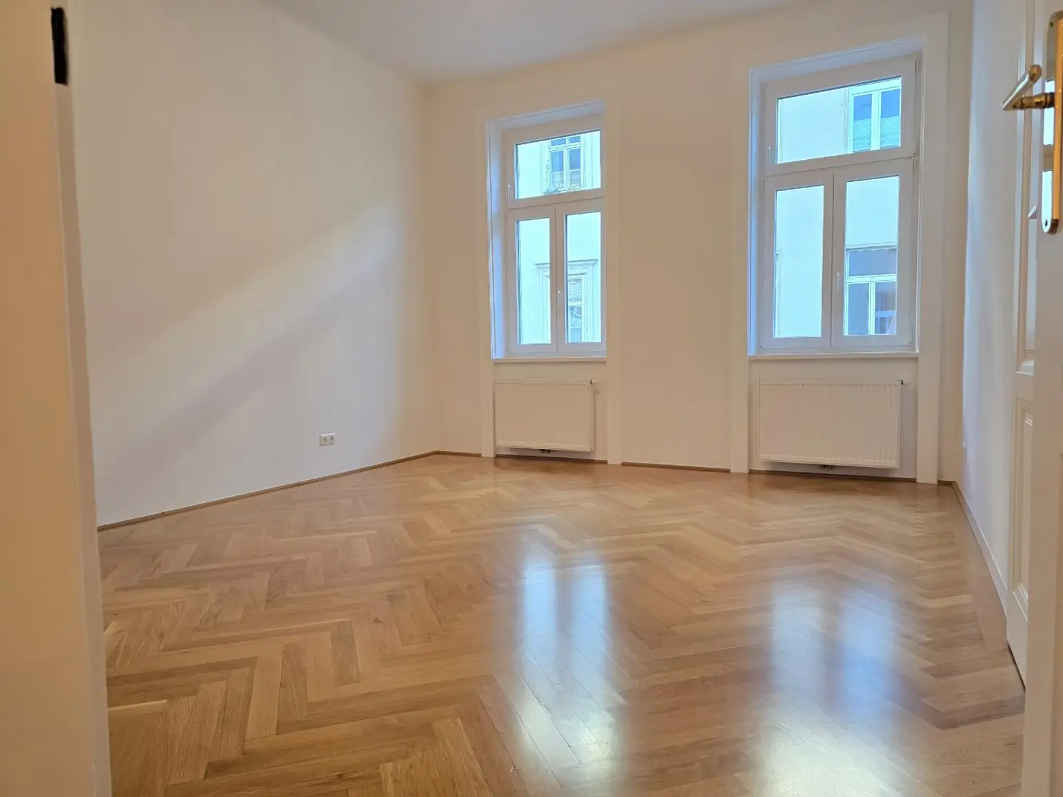 Obere Donaustrasse Obj.3305 f