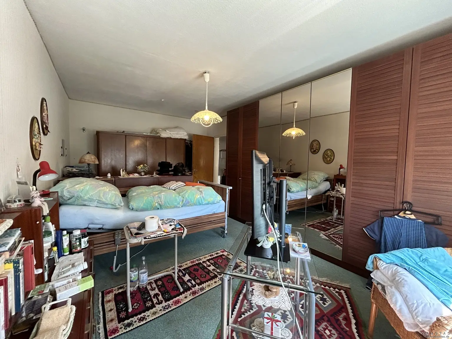 Zimmer 1 OG