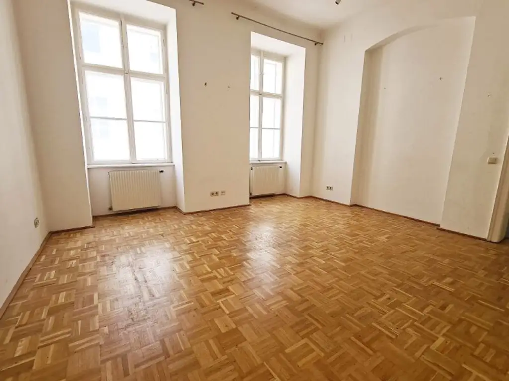 SALESIANERGASSE, teilsanierte 86 m2 Altbau, 3 Zimmer, Küche, Wannenbad, Parketten, 2. Liftstock, Botschaftsviertel