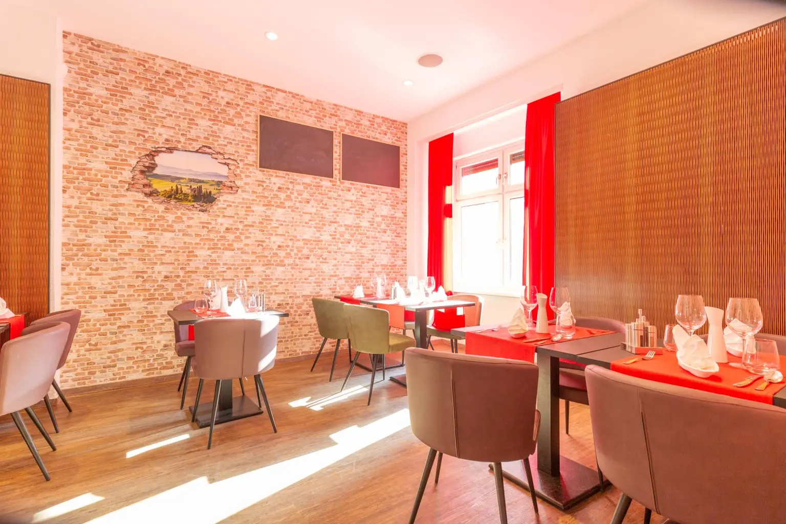 Gastro-Highlight am Grieskai: Stilvolles Restaurant mit Inventar & Potenzial