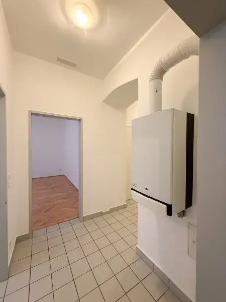 2-Zimmerwohnung mit NEUER EINBAUKÜCHE in 1120 Wien mit Lift zu vermieten