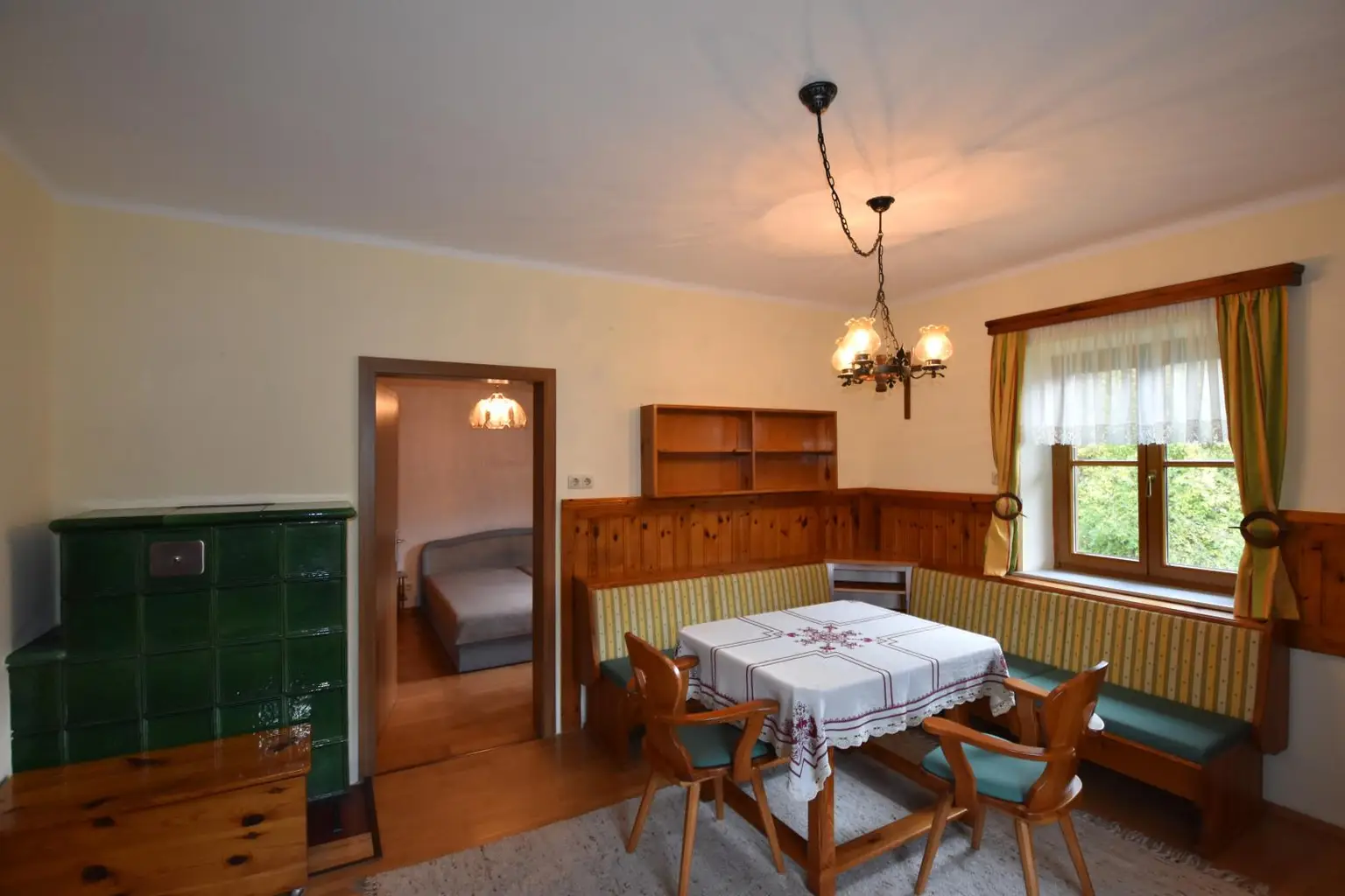 Gemütliches Einfamilienhaus mit großem Grundstück