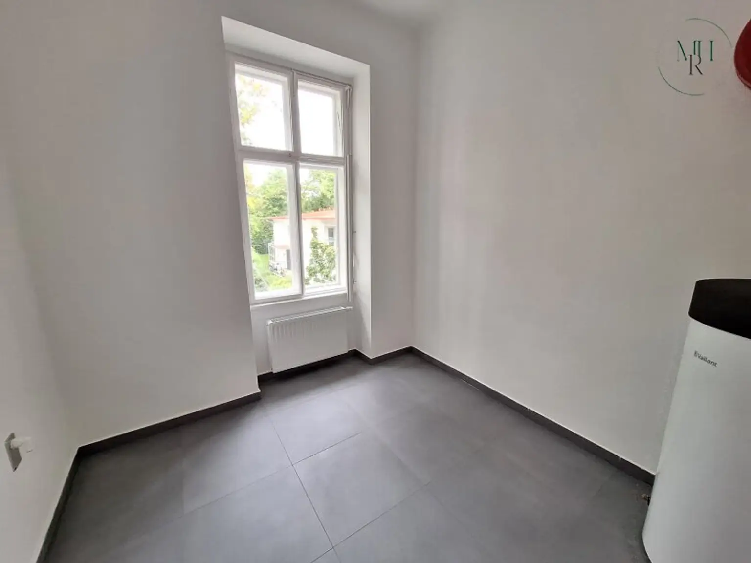 Exklusiv Wohnen in Toplage Währings - hochwertig sanierte Penthousemaisonette mit Grünblick und Garten