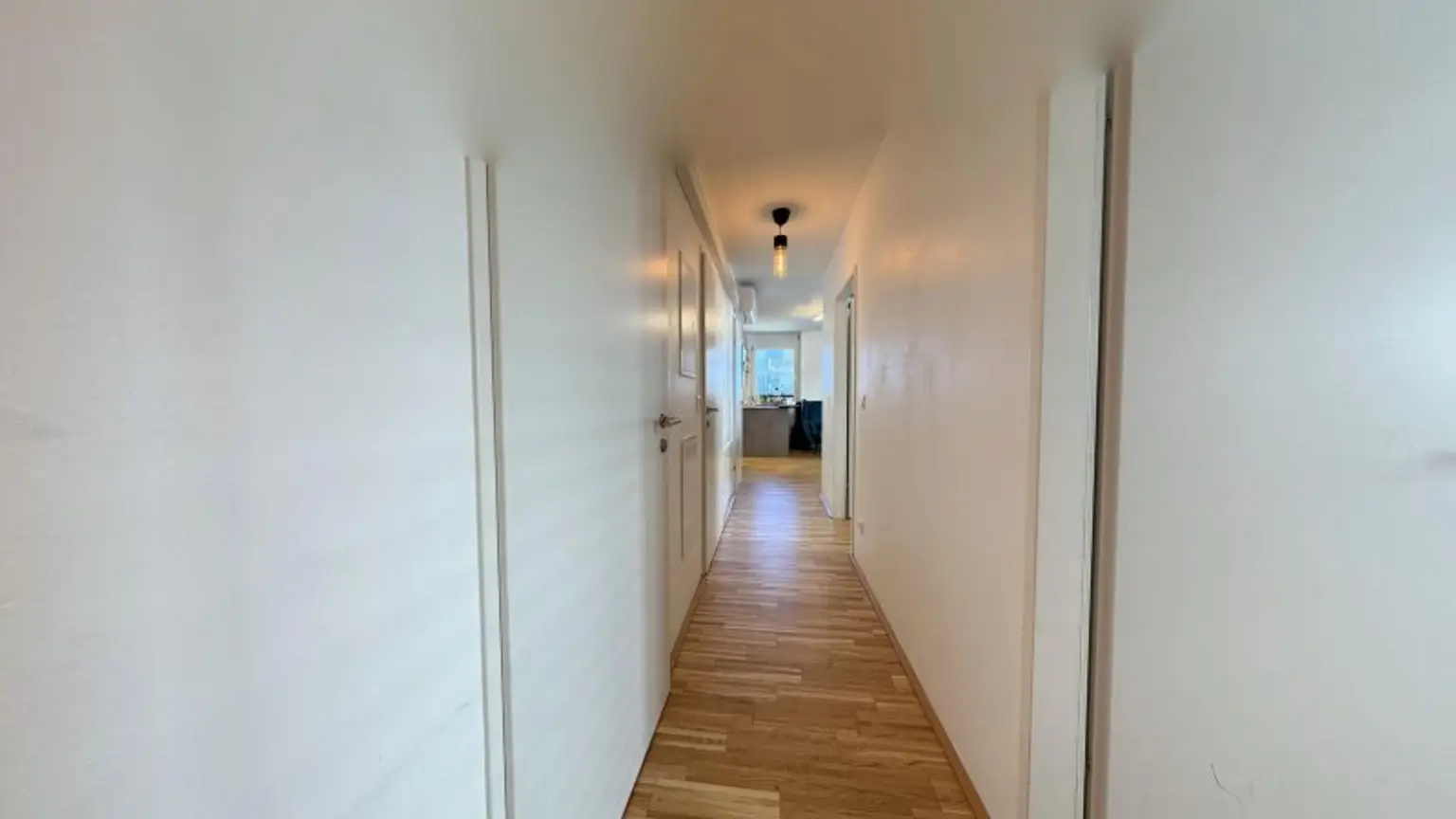 +NEU+ Ihr liebevoller und hochwertiger Rückzugsort im Grünen – Sonnige 3-Zimmer-Wohnung mit Balkon & bester Anbindung