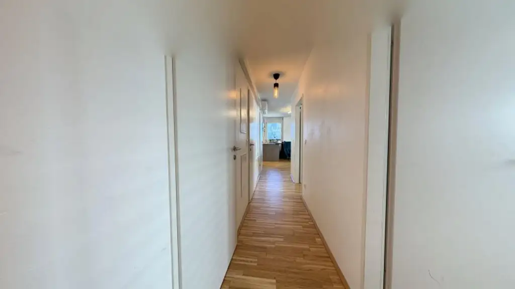 +NEU+ Ihr liebevoller und hochwertiger Rückzugsort im Grünen – Sonnige 3-Zimmer-Wohnung mit Balkon & bester Anbindung