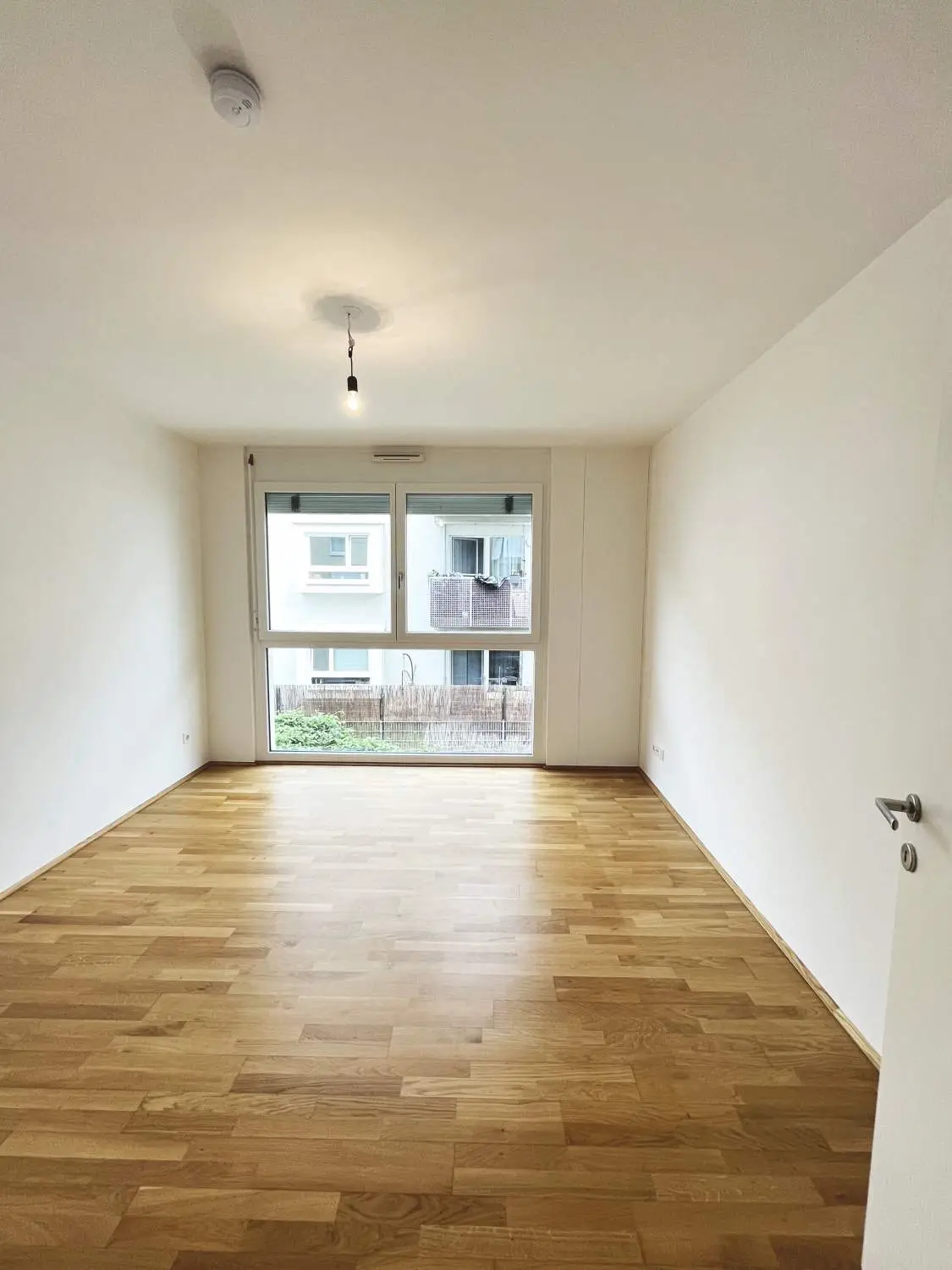 Q11 Leben in Simmering - 
Lichtdurchflutete Balkonwohnung mit 2 Zimmern und Deckenkühlung!