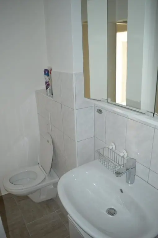 Schöne 2-Zimmer Wohnung mit idealer Infrastruktur in der Plüddemanngasse zu vermieten