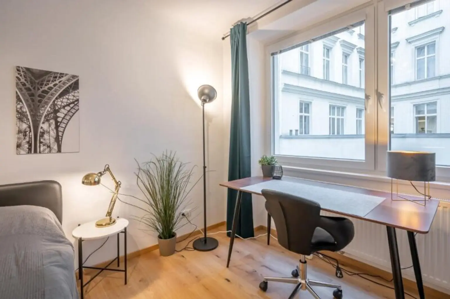 Top-sanierte 3-Zimmer-Wohnung beim Rudolfsplatz – sofort bezugsfertig!