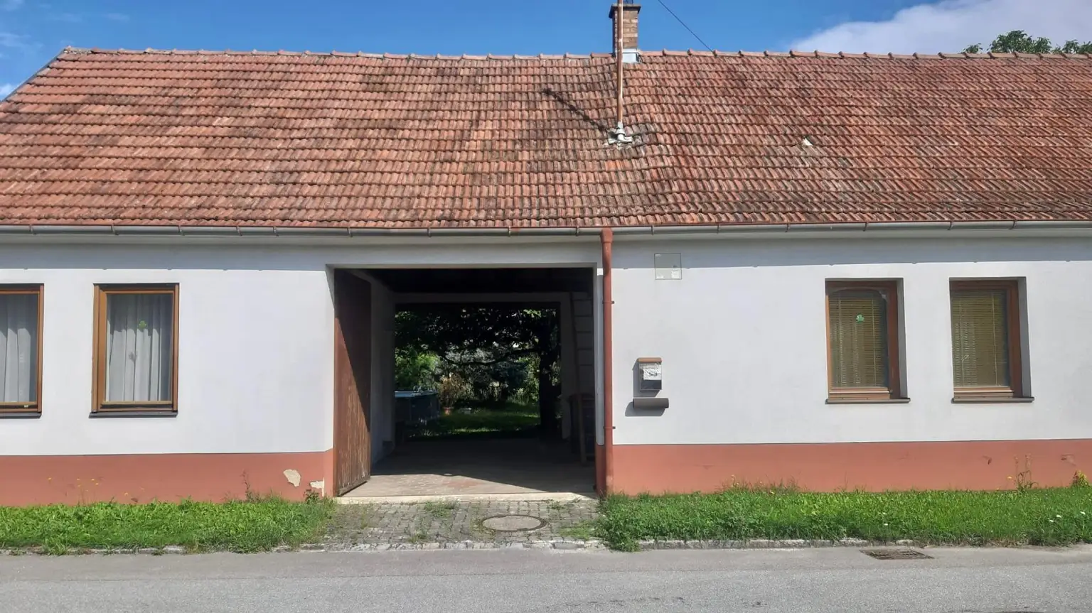 Charmantes, idyllisches Landhaus mit eigenem Ferienappartement und Raum für Ideen!
