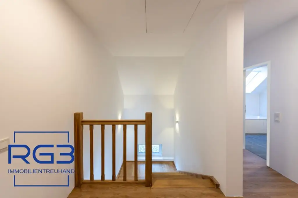 Großes Einfamilienhaus mit großem Garten # Provisionsfrei