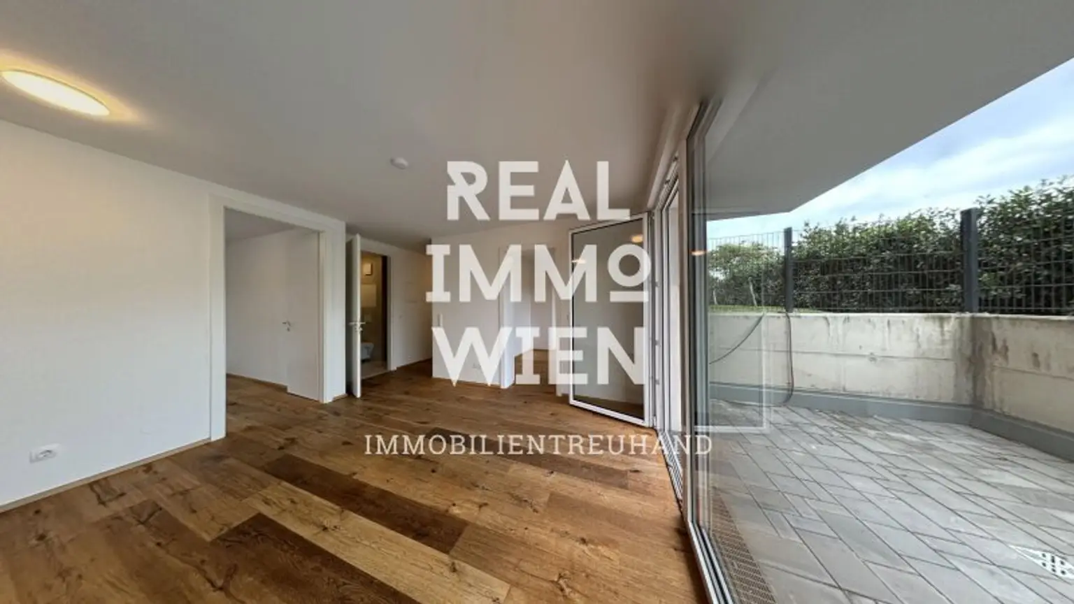 23. Bezirk!!! Zur Vermietung gelangt eine schöne Wohnung mit Terrasse!! 360° Grad Besichtigung!! Nähe U6 PERFEKTASTRAẞE!!
