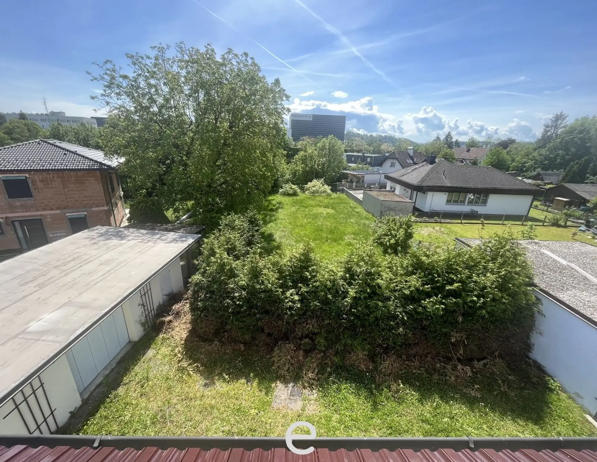 Großfamilien Aufgepasst! Mehrfamilienhaus mit Großzügigem Grundstück in Wels/Pernau!