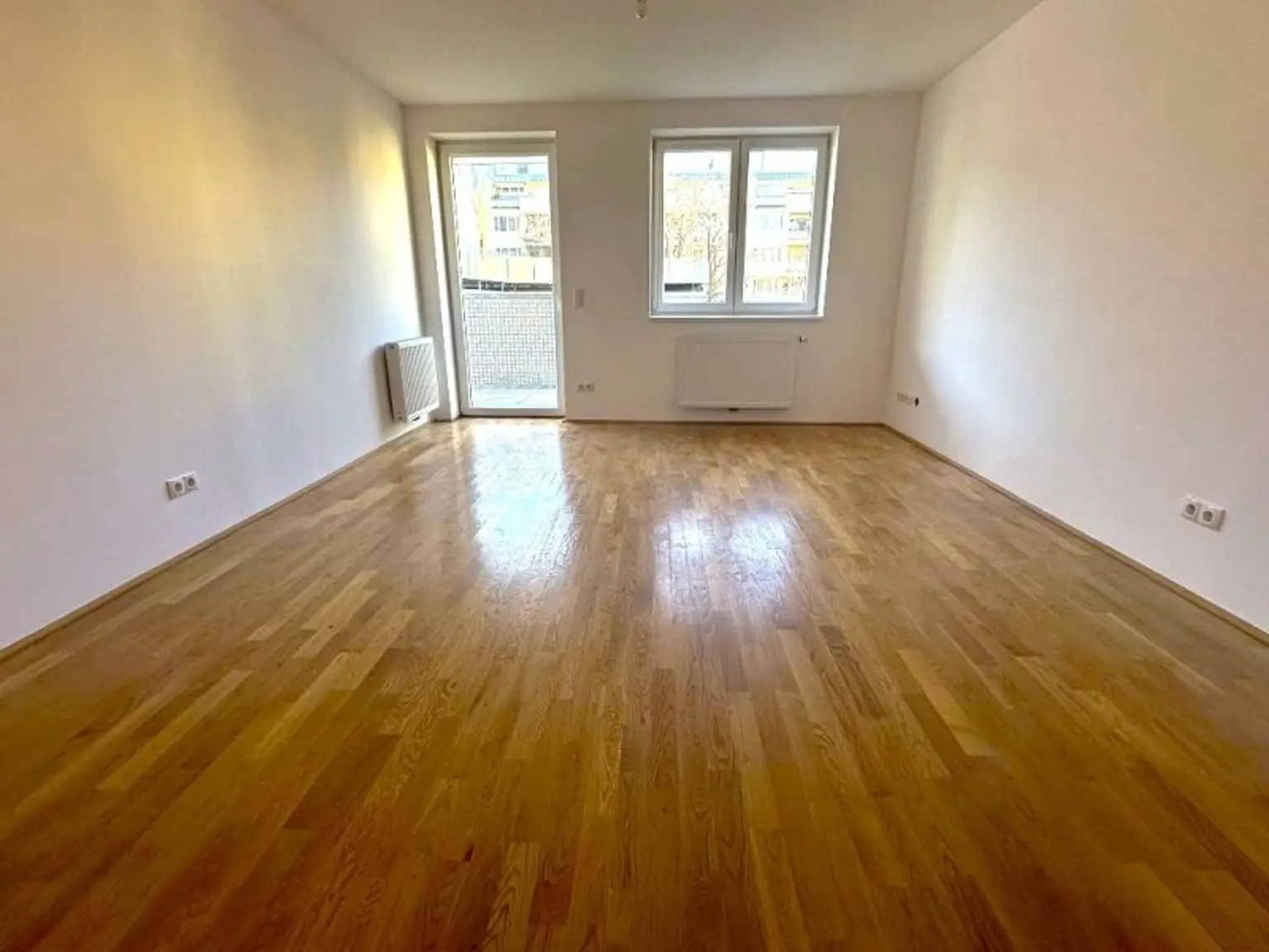 U3-NÄHE, LORYSTRASSE, sonnige 74 m2 Neubau mit 8 m2 Balkon, 2 Zimmer, Wohnküche, Wannenbad, Garage möglich, 3. Liftstock