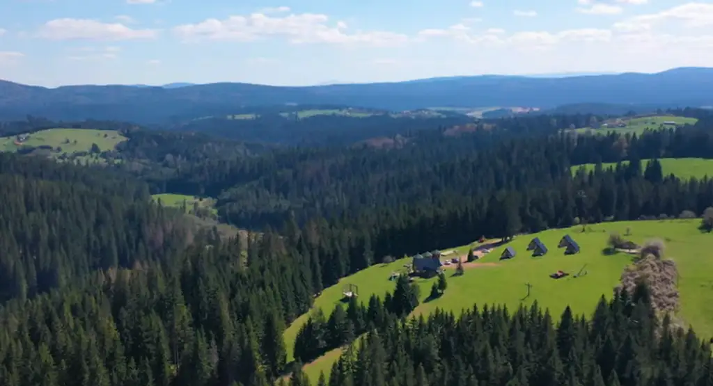 Bosnien: Auswanderer aufgepasst ! Traumhaft gelegene Ranch in Bosnien Herzegovina