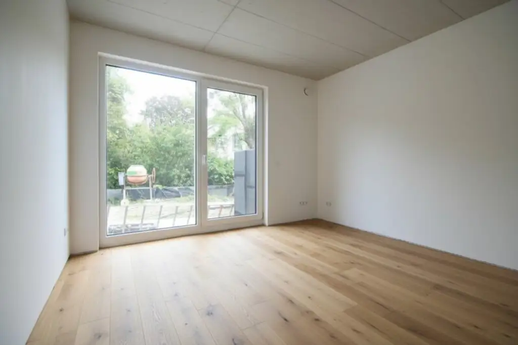 ERSTBEZUG | Familienfreundliches Reihenhaus | 4 Zimmer auf 2 Ebenen mit Terrasse, Balkon & Eigengarten | TOP 4