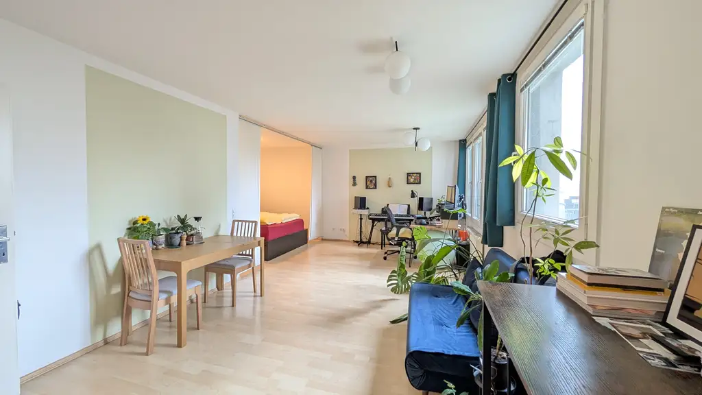 Modernes helles City-Apartment in U1 - UNO-CITY - PRATERNÄHE !